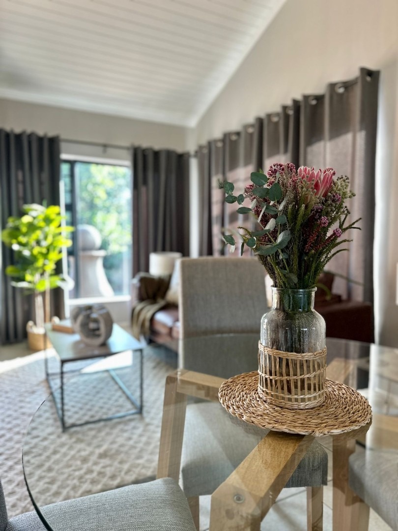 4 Bedroom Property for Sale in Sandbaai Western Cape